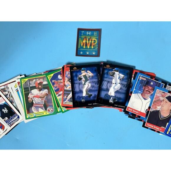 MLB Superstar's Past & Present Base ball Card Lot 100 Cards - Picture 2 of 4